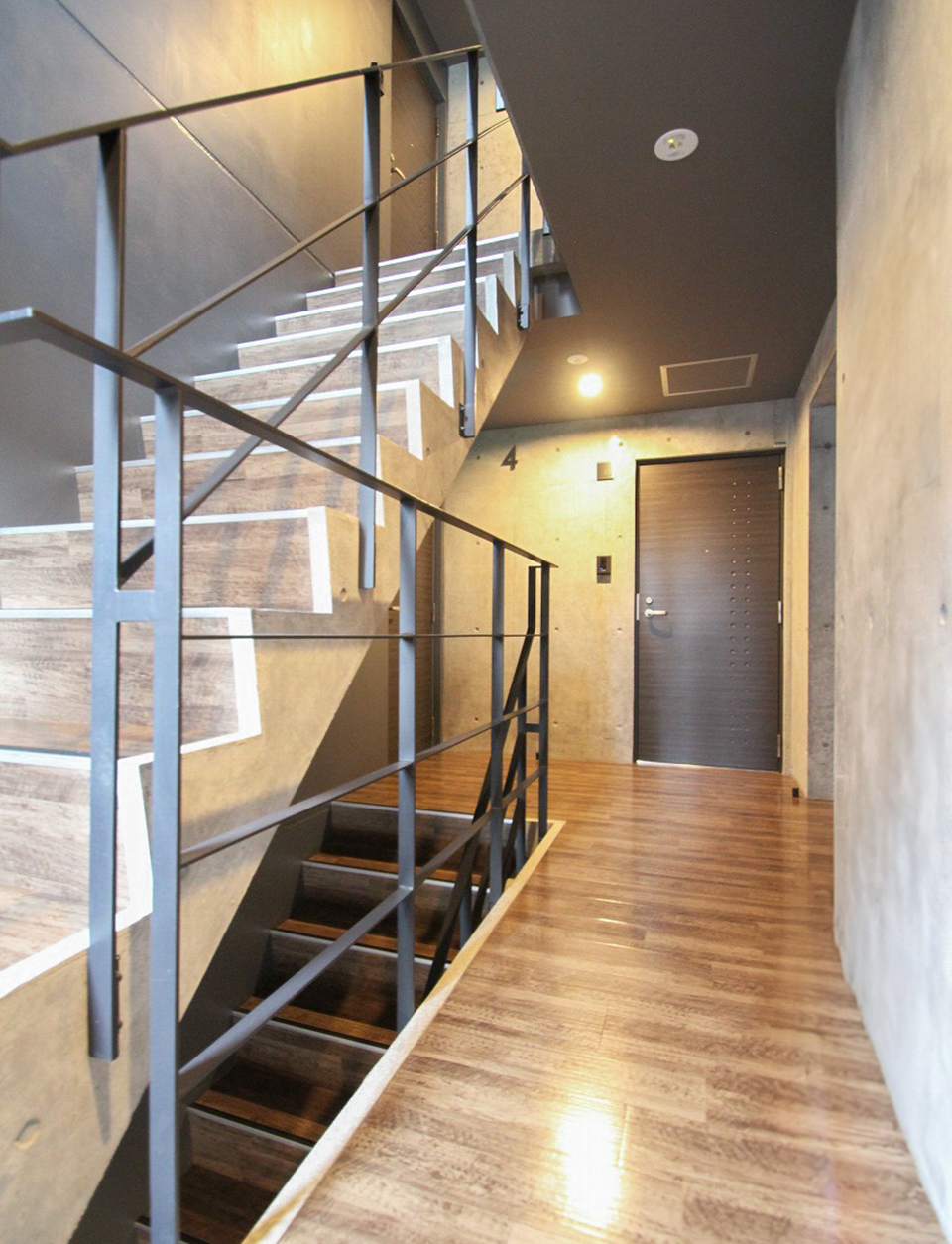 IMG_4357★階段室補正 のコピー